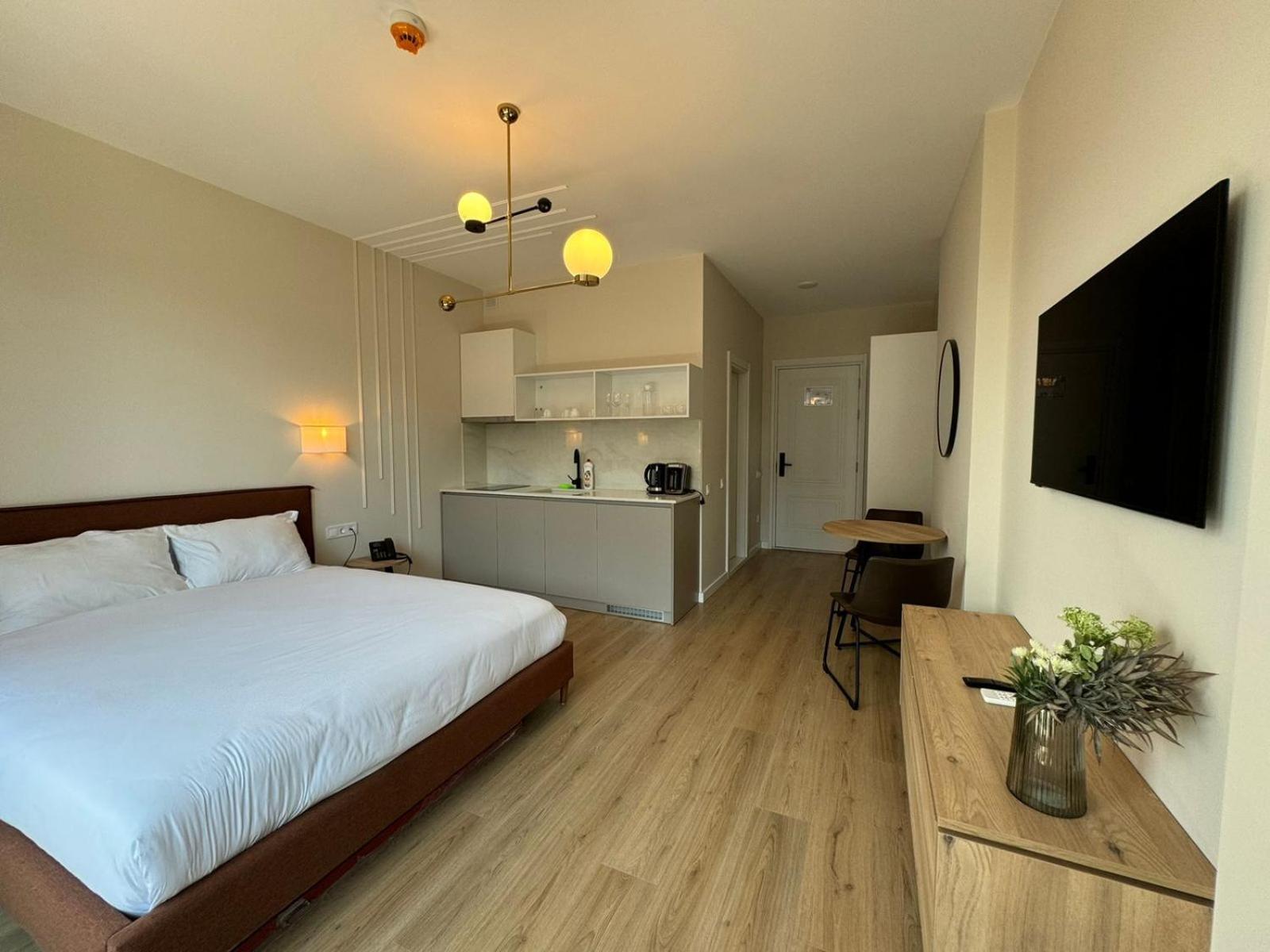 Nova Concierge Aparthotel Батуми Экстерьер фото